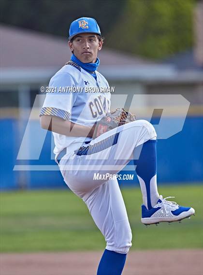 Thumbnail 3 in Del Campo vs. Cosumnes Oaks photogallery.