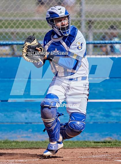 Thumbnail 2 in Del Campo vs. Cosumnes Oaks photogallery.