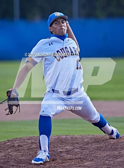 Thumbnail 3 in Del Campo vs. Cosumnes Oaks photogallery.