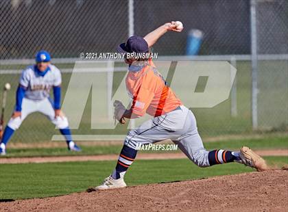 Thumbnail 2 in Del Campo vs. Cosumnes Oaks photogallery.