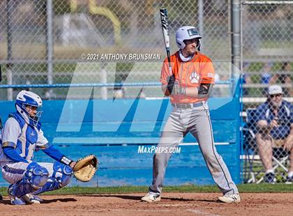 Thumbnail 1 in Del Campo vs. Cosumnes Oaks photogallery.