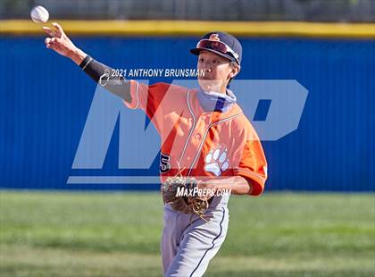 Thumbnail 1 in Del Campo vs. Cosumnes Oaks photogallery.
