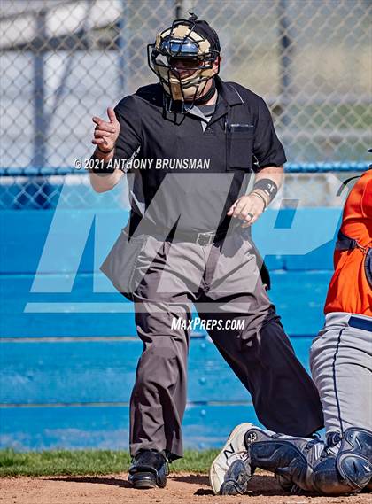 Thumbnail 2 in Del Campo vs. Cosumnes Oaks photogallery.