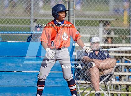 Thumbnail 1 in Del Campo vs. Cosumnes Oaks photogallery.