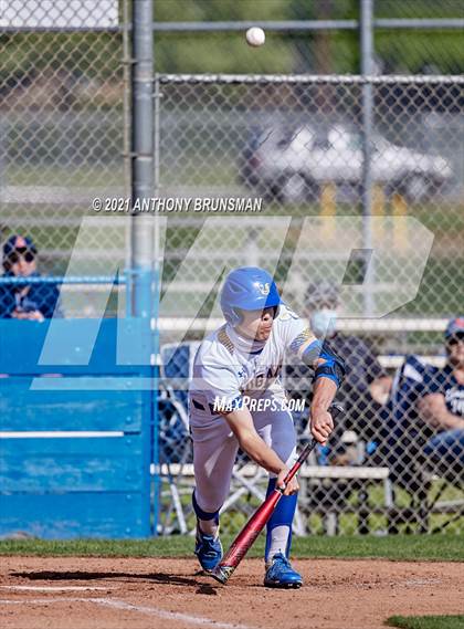 Thumbnail 1 in Del Campo vs. Cosumnes Oaks photogallery.
