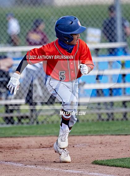 Thumbnail 1 in Del Campo vs. Cosumnes Oaks photogallery.