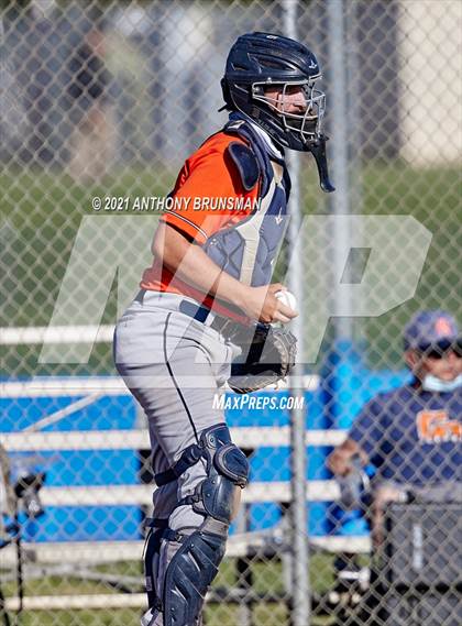 Thumbnail 1 in Del Campo vs. Cosumnes Oaks photogallery.