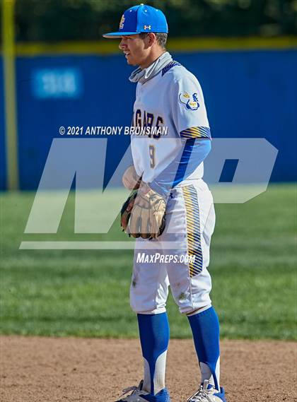 Thumbnail 1 in Del Campo vs. Cosumnes Oaks photogallery.