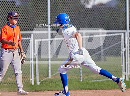 Thumbnail 3 in Del Campo vs. Cosumnes Oaks photogallery.