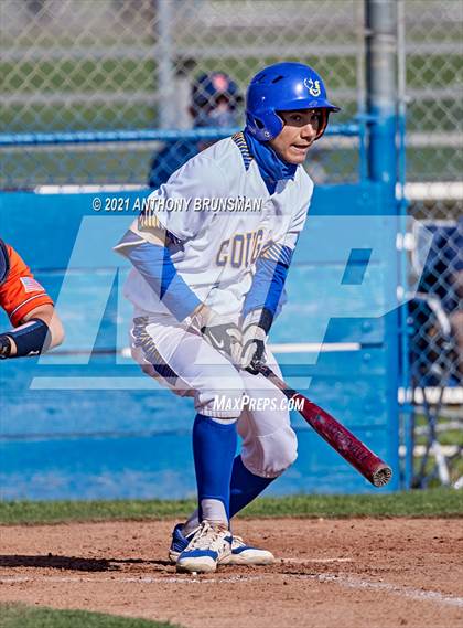 Thumbnail 3 in Del Campo vs. Cosumnes Oaks photogallery.