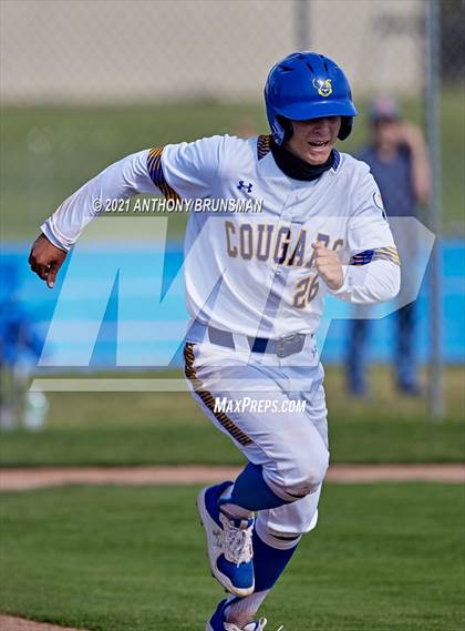 Thumbnail 3 in Del Campo vs. Cosumnes Oaks photogallery.
