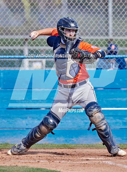 Thumbnail 2 in Del Campo vs. Cosumnes Oaks photogallery.