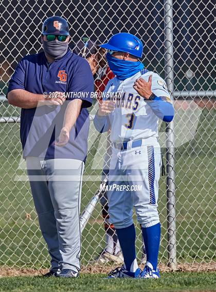 Thumbnail 1 in Del Campo vs. Cosumnes Oaks photogallery.