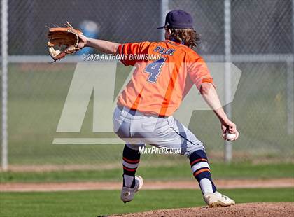 Thumbnail 2 in Del Campo vs. Cosumnes Oaks photogallery.