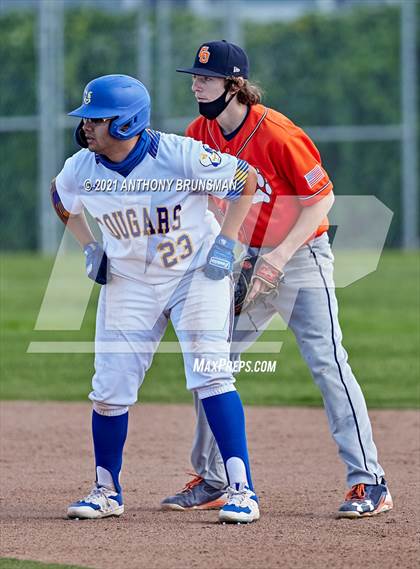 Thumbnail 3 in Del Campo vs. Cosumnes Oaks photogallery.