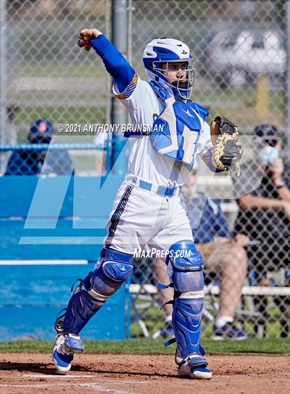 Thumbnail 2 in Del Campo vs. Cosumnes Oaks photogallery.