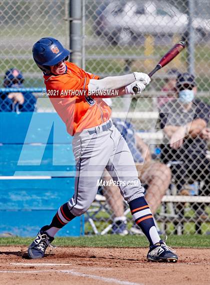 Thumbnail 1 in Del Campo vs. Cosumnes Oaks photogallery.