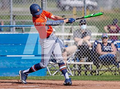 Thumbnail 3 in Del Campo vs. Cosumnes Oaks photogallery.