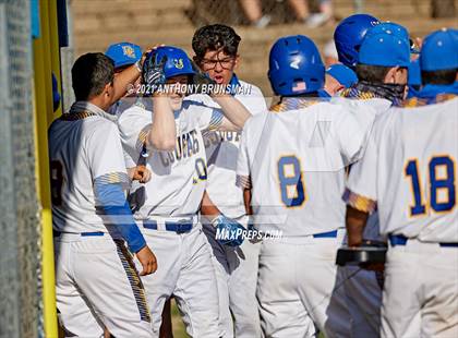 Thumbnail 3 in Del Campo vs. Cosumnes Oaks photogallery.