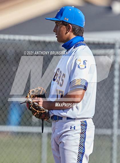 Thumbnail 3 in Del Campo vs. Cosumnes Oaks photogallery.