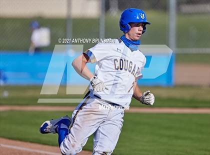 Thumbnail 3 in Del Campo vs. Cosumnes Oaks photogallery.