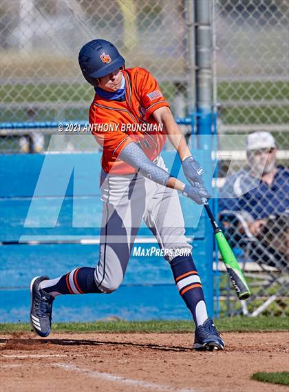 Thumbnail 3 in Del Campo vs. Cosumnes Oaks photogallery.