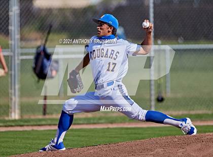 Thumbnail 1 in Del Campo vs. Cosumnes Oaks photogallery.