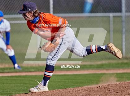 Thumbnail 3 in Del Campo vs. Cosumnes Oaks photogallery.