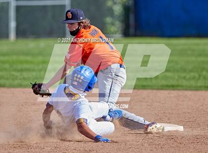 Thumbnail 1 in Del Campo vs. Cosumnes Oaks photogallery.
