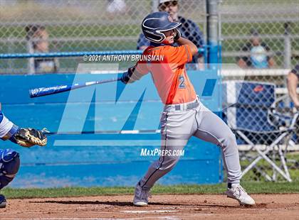 Thumbnail 3 in Del Campo vs. Cosumnes Oaks photogallery.