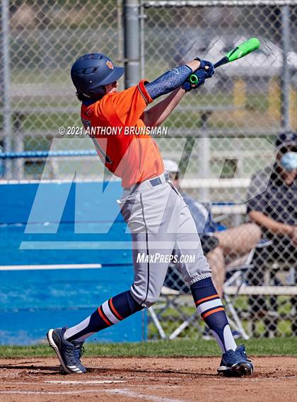 Thumbnail 2 in Del Campo vs. Cosumnes Oaks photogallery.
