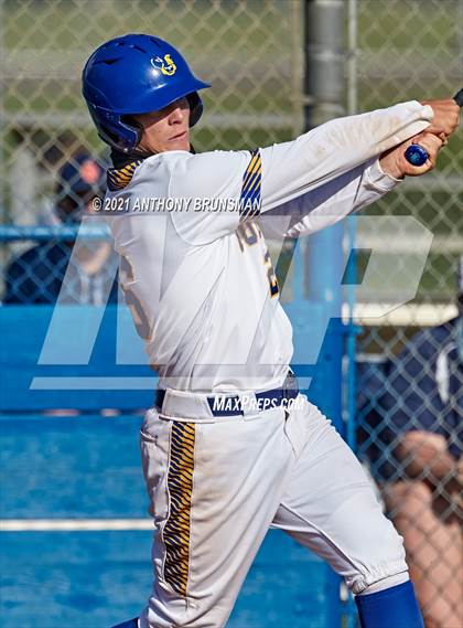 Thumbnail 2 in Del Campo vs. Cosumnes Oaks photogallery.