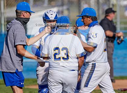 Thumbnail 3 in Del Campo vs. Cosumnes Oaks photogallery.