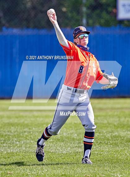 Thumbnail 3 in Del Campo vs. Cosumnes Oaks photogallery.