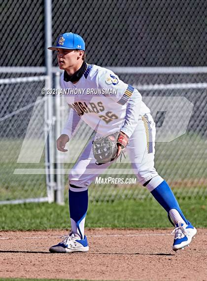 Thumbnail 1 in Del Campo vs. Cosumnes Oaks photogallery.