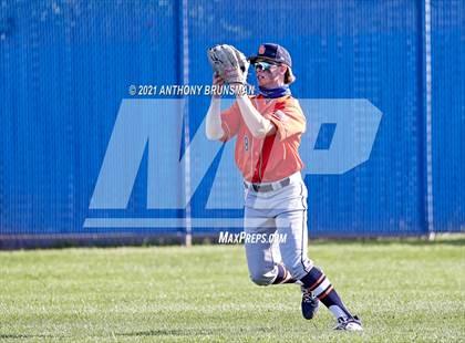 Thumbnail 3 in Del Campo vs. Cosumnes Oaks photogallery.