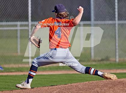 Thumbnail 1 in Del Campo vs. Cosumnes Oaks photogallery.
