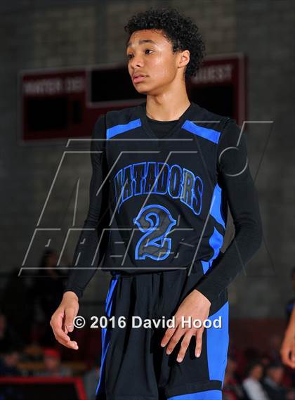 Thumbnail 2 in Shadow Mountain @ Mater Dei (Nike Extravaganza) photogallery.
