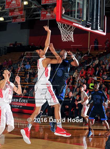Thumbnail 1 in Shadow Mountain @ Mater Dei (Nike Extravaganza) photogallery.