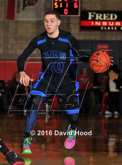 Thumbnail 3 in Shadow Mountain @ Mater Dei (Nike Extravaganza) photogallery.