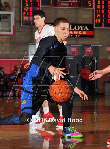 Thumbnail 2 in Shadow Mountain @ Mater Dei (Nike Extravaganza) photogallery.