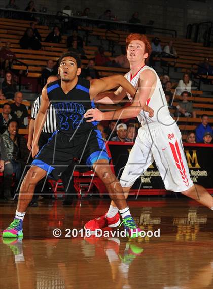 Thumbnail 3 in Shadow Mountain @ Mater Dei (Nike Extravaganza) photogallery.