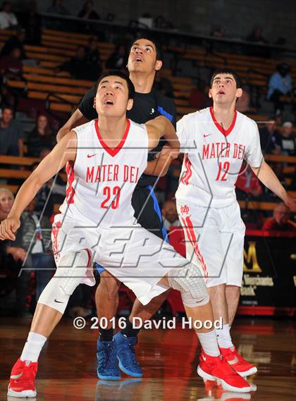 Thumbnail 2 in Shadow Mountain @ Mater Dei (Nike Extravaganza) photogallery.