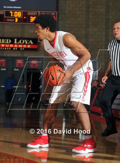 Thumbnail 1 in Shadow Mountain @ Mater Dei (Nike Extravaganza) photogallery.