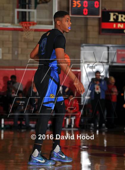 Thumbnail 3 in Shadow Mountain @ Mater Dei (Nike Extravaganza) photogallery.