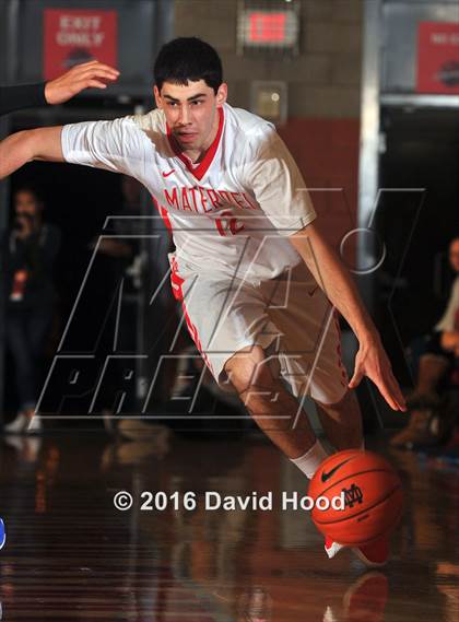 Thumbnail 2 in Shadow Mountain @ Mater Dei (Nike Extravaganza) photogallery.