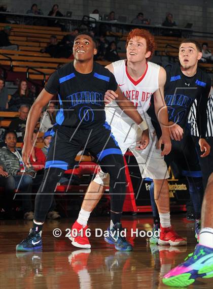 Thumbnail 1 in Shadow Mountain @ Mater Dei (Nike Extravaganza) photogallery.