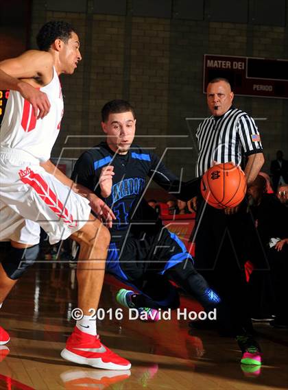 Thumbnail 1 in Shadow Mountain @ Mater Dei (Nike Extravaganza) photogallery.