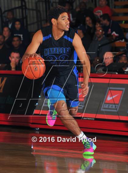 Thumbnail 1 in Shadow Mountain @ Mater Dei (Nike Extravaganza) photogallery.