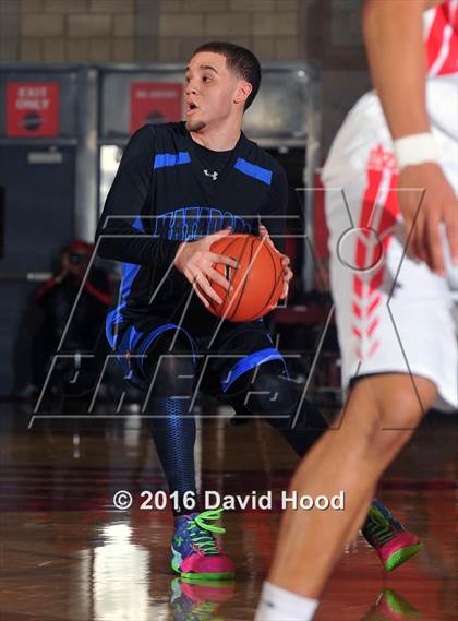 Thumbnail 3 in Shadow Mountain @ Mater Dei (Nike Extravaganza) photogallery.